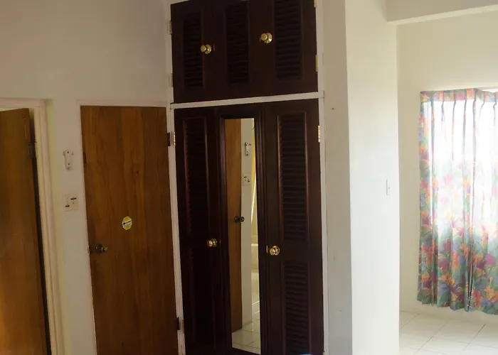 Ocean Crest Guest house Montego Bay